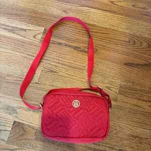 Tommy Hilfiger Nina II Camera Crossbody bag